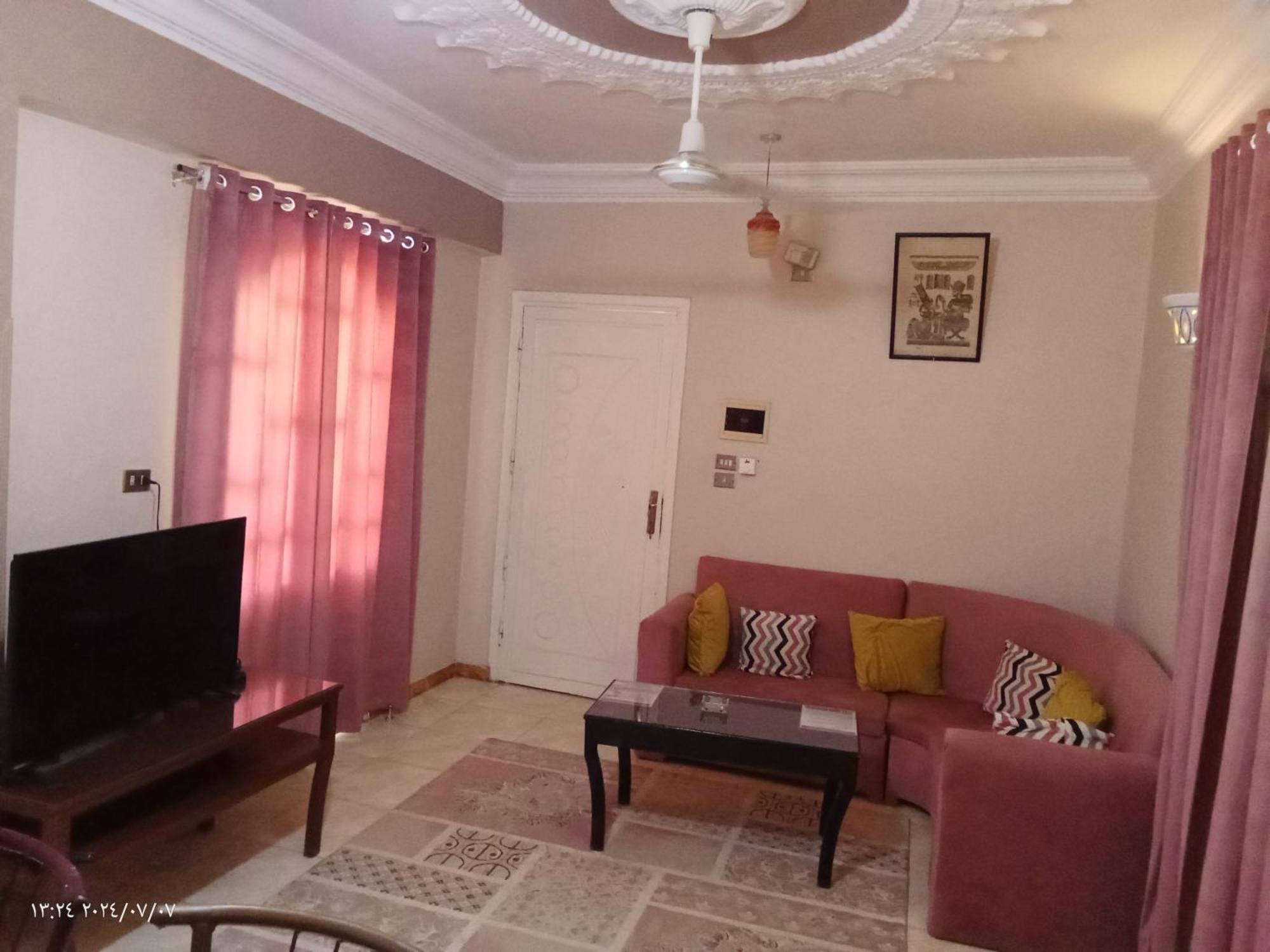 Luxor Palace Apartments מראה חיצוני תמונה